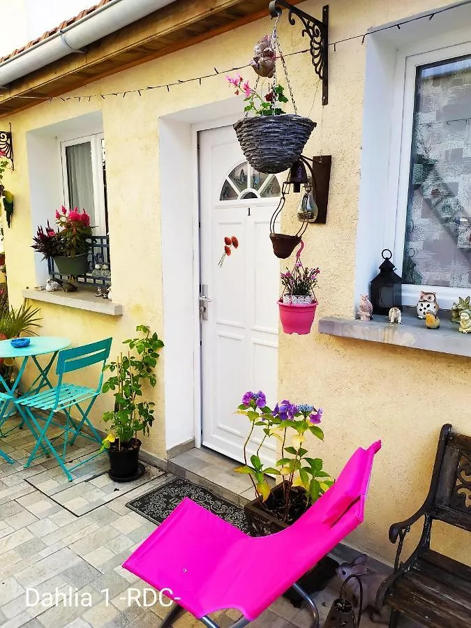 Les Coquelicots Hotel Montrouge