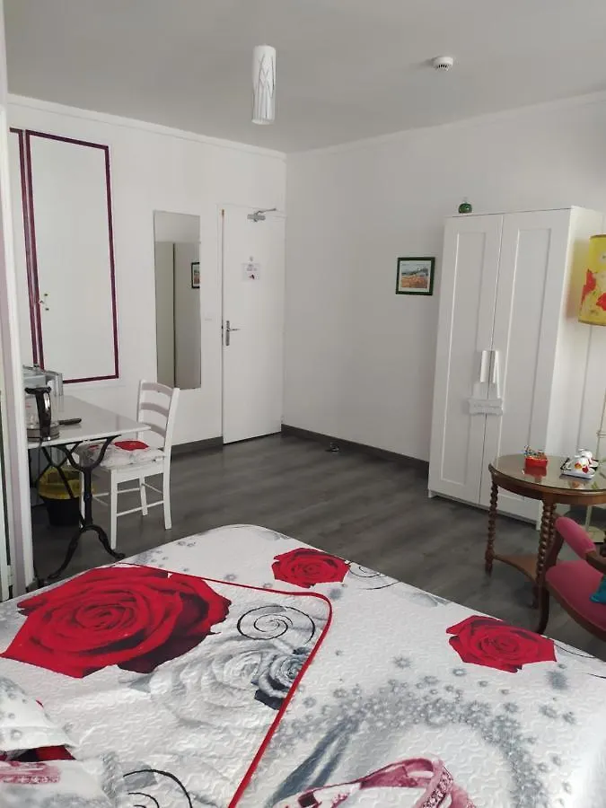 Les Coquelicots Hotel Montrouge